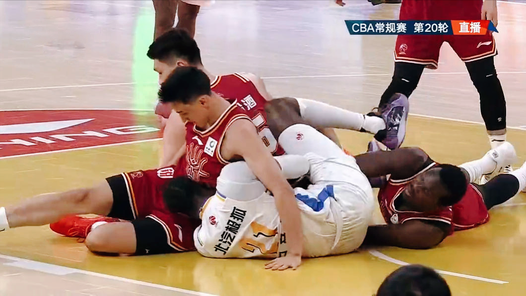 体育数据-1分惜败！残阵北京惊艳1战，CBA焦点：迪亚洛准3双，多次爆发争执